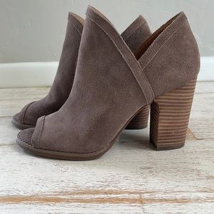 Lucky Brand open toe booties with stacked wood look heel Size 8.5